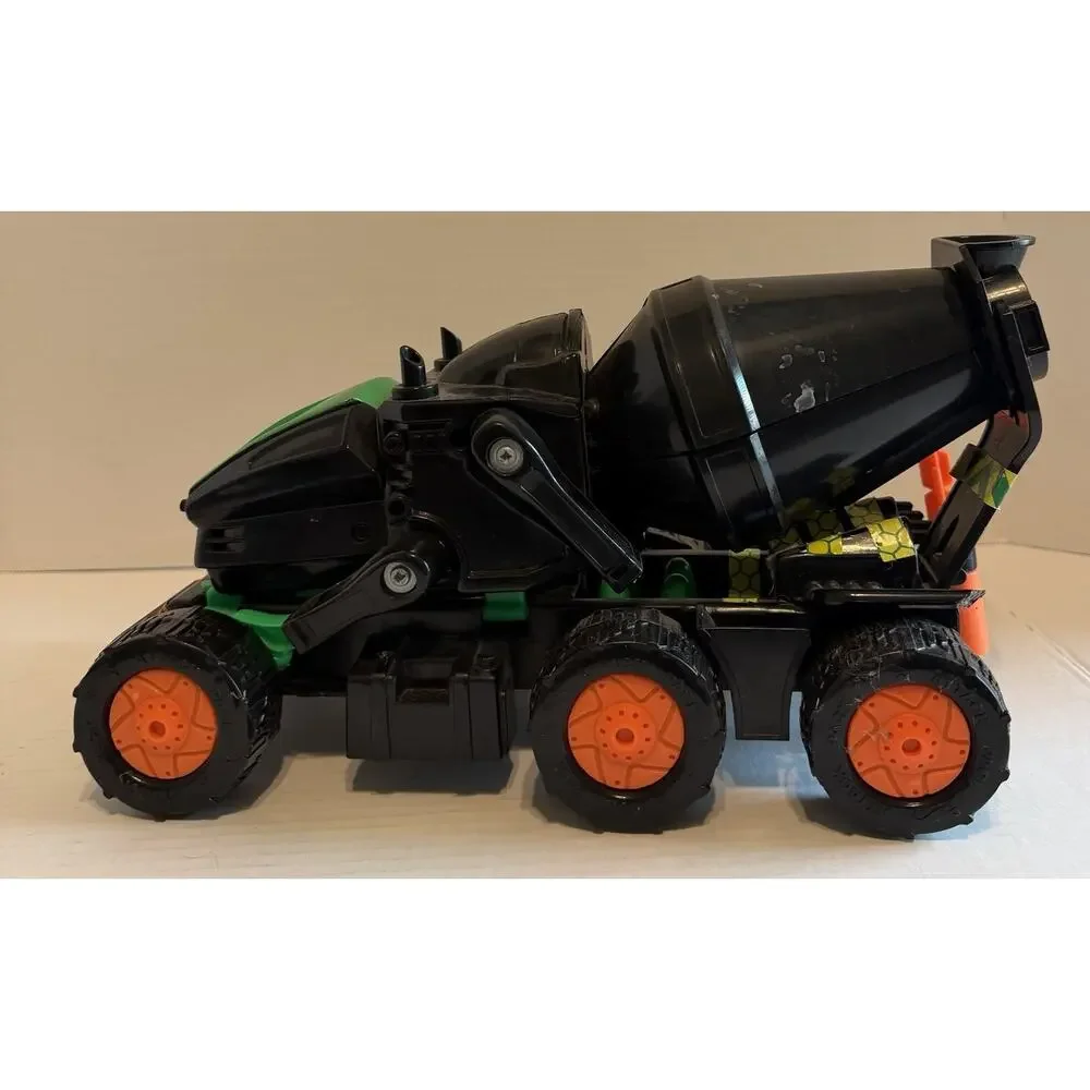 Hot Wheels 1992 Attack Pack Slime Inator Cement Truck to Hornet Incomplete